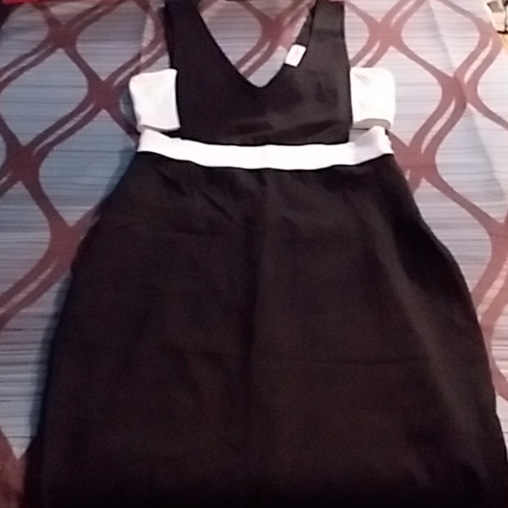 BodyCon Dress - Picture 3 of 7